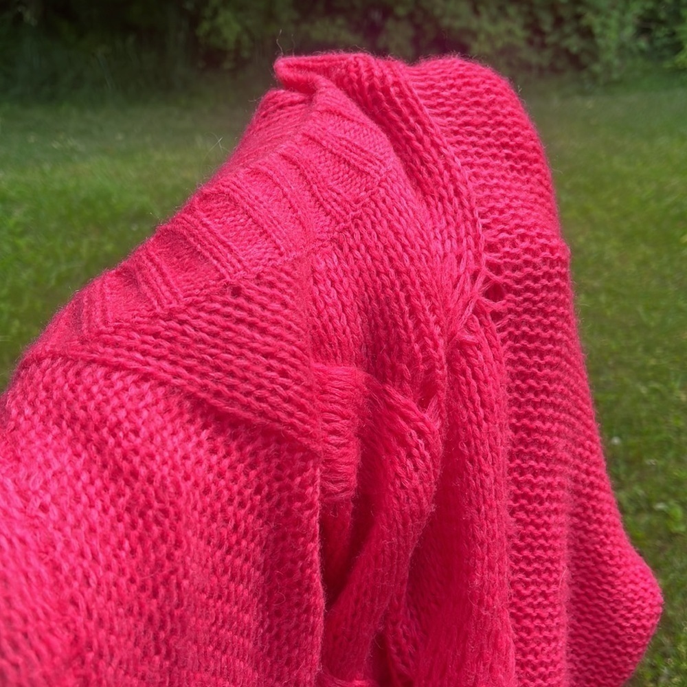 Aerie Hot Pink Knitted Sweater Size XS Long Sleeve, slightly oversized - Picture 9 of 9